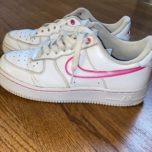 Nike Air Force 1
